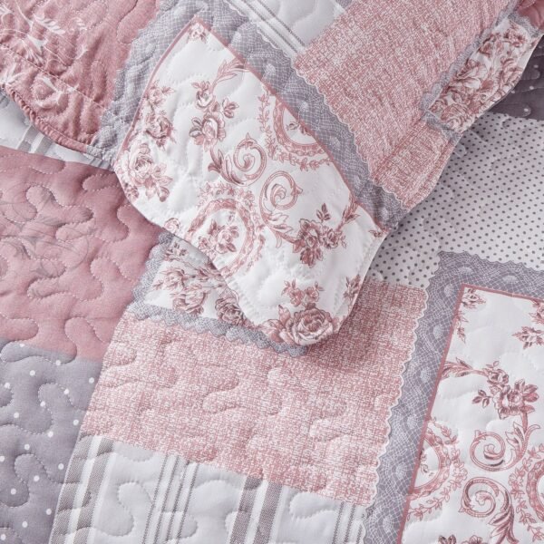 Quilted Floral Patchwork Bedspread with Pillow Case