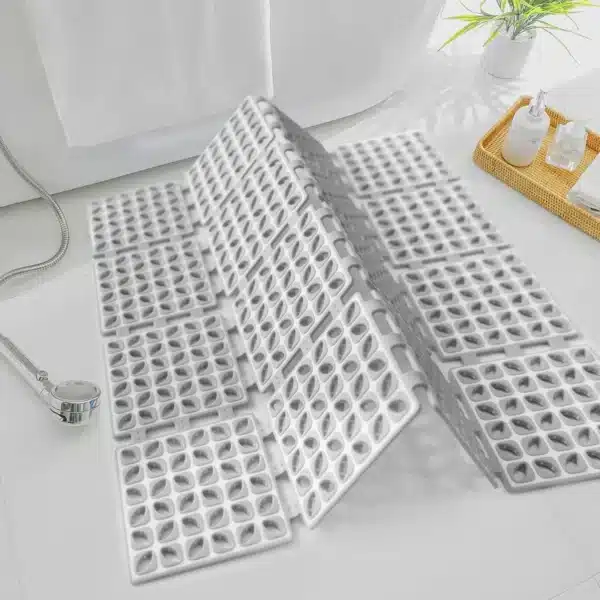 Silver Non Slip Square Bath Mat 60x60cm Strong Suction Anti-Mold Folded — Rugstars UK