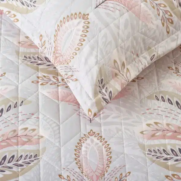 Jasmine Pink Patchwork Quilted Bedspread Set UK 3 Piece Floral Patchwork Single Double King Rugstars UK 5