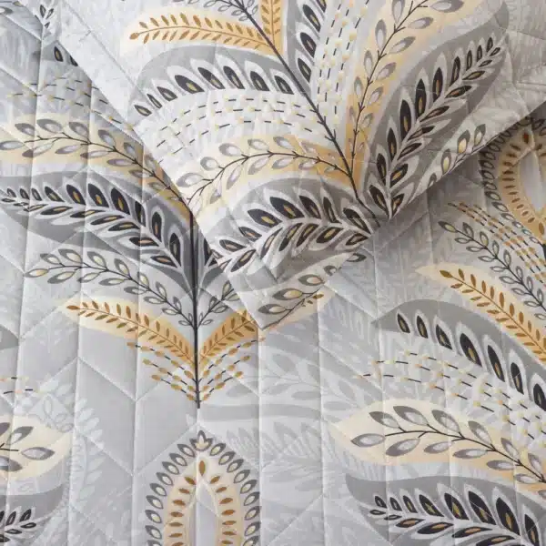 Jasmine Silver Patchwork Quilted Bedspread Set UK 3 Piece Luxury Floral Bedspread Rugstars UK 4