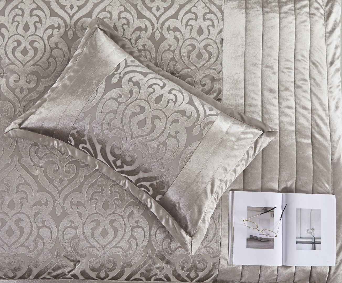 Infinity Jacquard Velvet Bedspread Set - Image 10