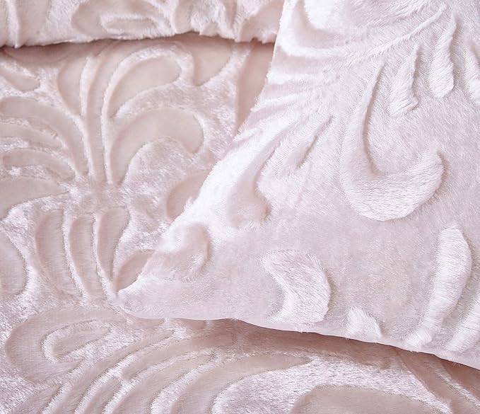 Pink teddy fleece duvet cover close-up showing soft pressed velvet finish