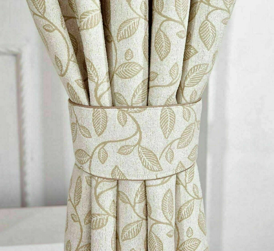 Miami Jacquard Pencil Pleat Curtains - Image 2