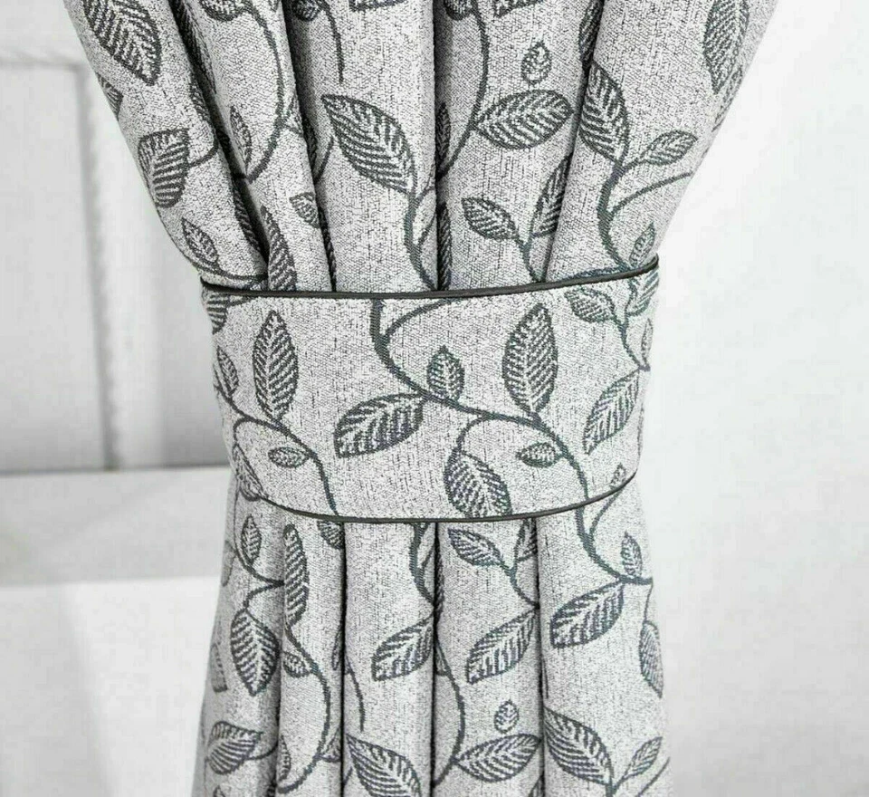 Miami Jacquard Pencil Pleat Curtains - Image 7