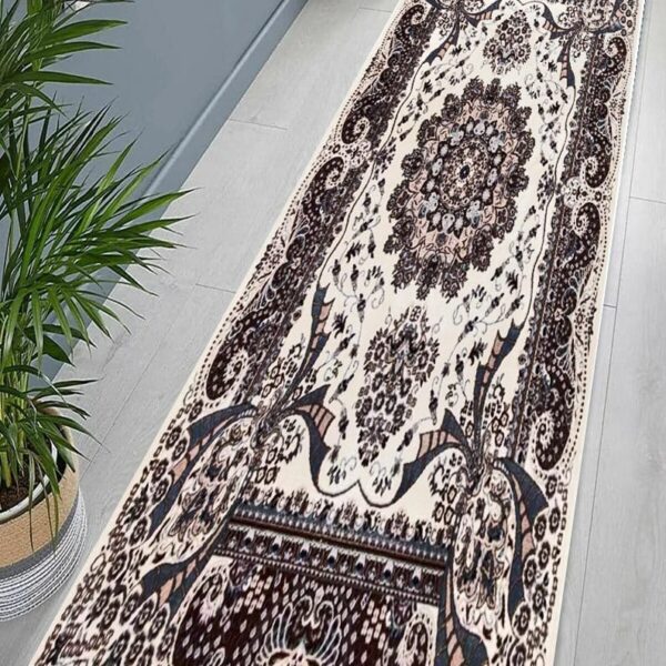 Cream Rada Traditional Runner Rug detail view 2 Rugstars UK