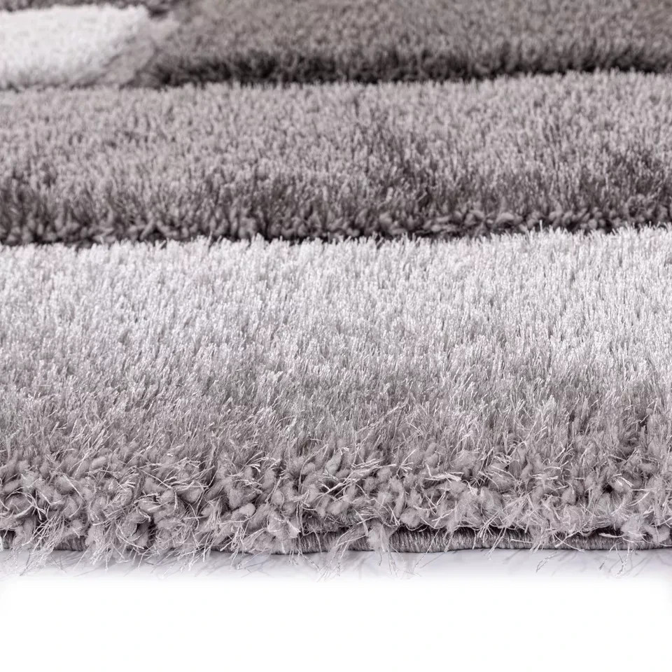 Grey Zonic Patchwork Shaggy Rug detail view 5 Rugstars UK