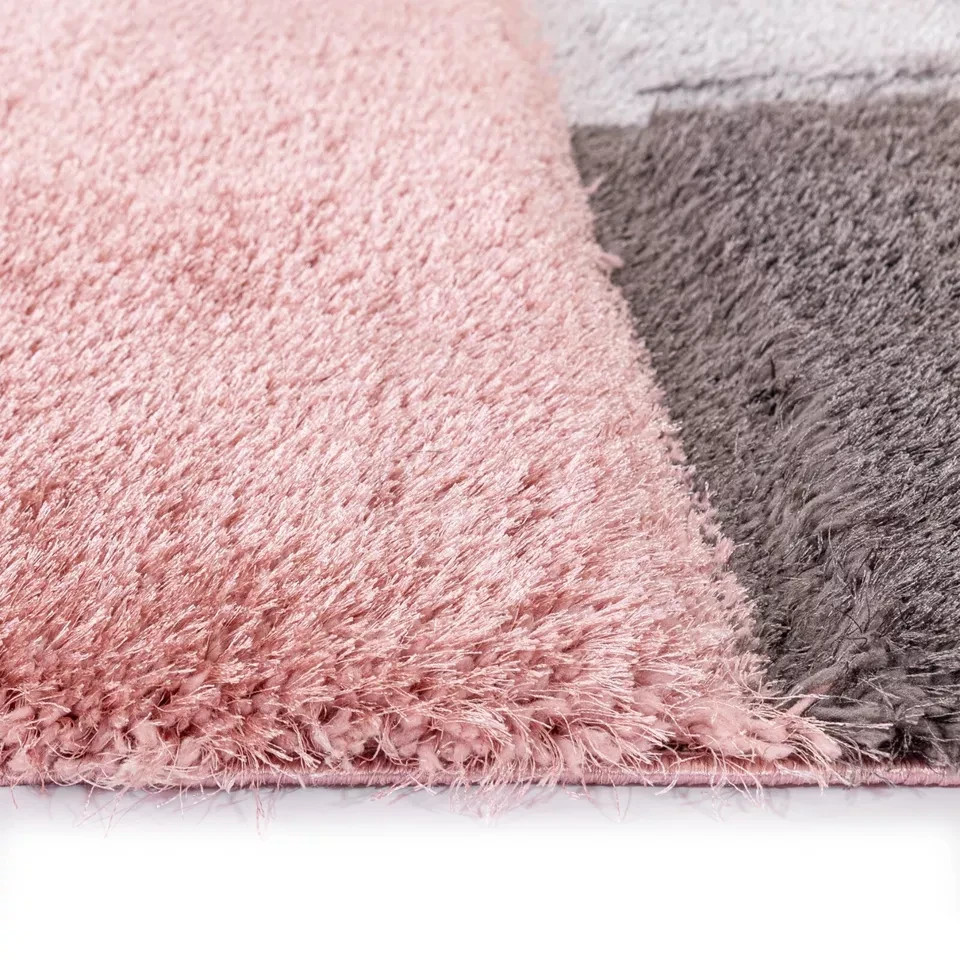Pink Zonic Patchwork Shaggy Rug detail view 4 Rugstars UK