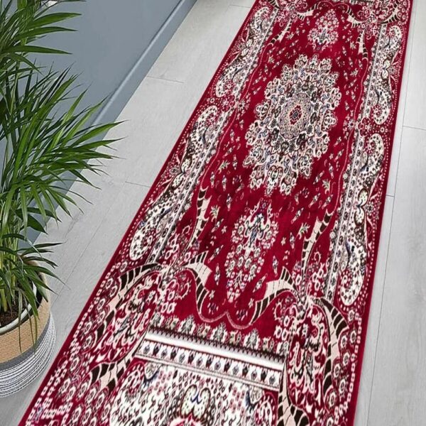 Red Rada Traditional Runner Rug detail view 2 Rugstars UK